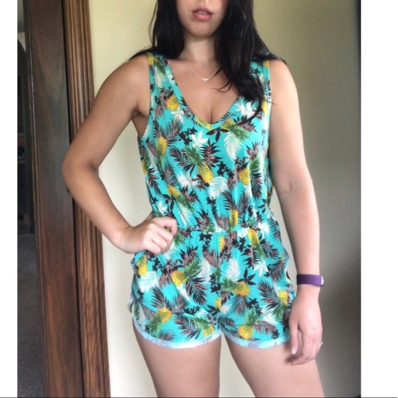 SOLD OUT || PINEAPPLE CRAZE Romper - Picture 2 of 4